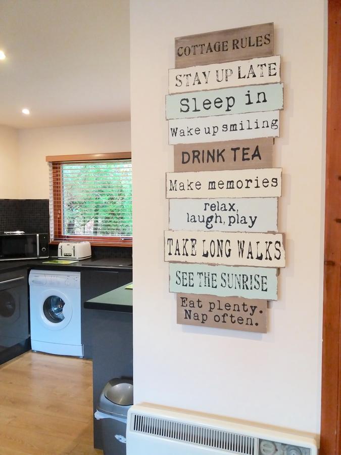 Loch Ness Highland Cottages With Partial Loch View Invermoriston Bagian luar foto